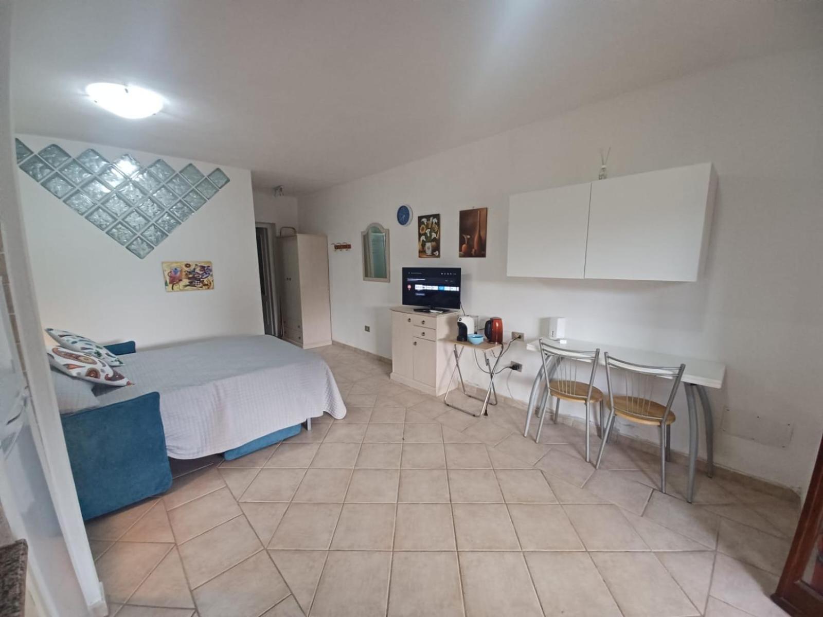 Casa Monella Mono Locale Vista Mare Appartement Marinella  Buitenkant foto